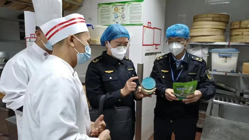选择餐饮加盟项目时，品牌实力是关键因素之一。以下是一些考察品牌实力的要点：