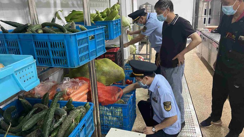 糖果自动包装机包装流程解析：从原料到成品