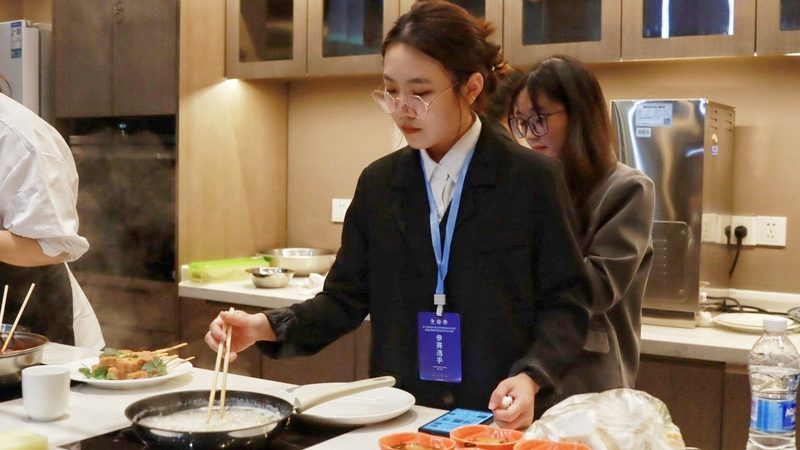 揭秘休闲食品批发代理加盟：费用构成与关键要素